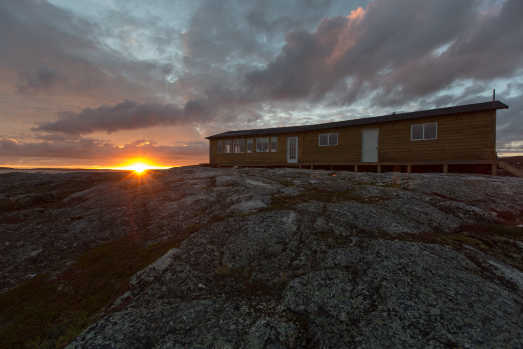 About - Canadian Wildlife Adventures - Aylmer Lake Lodge